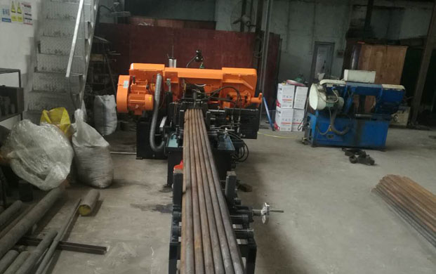 四川金屬帶（dài）鋸床